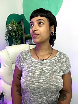 LollaByer online show from 11.26.25