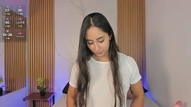 Snapshot of Julia_Martinez_ chatting on 04.13.26 Julia Martinez online show from 04.13.26