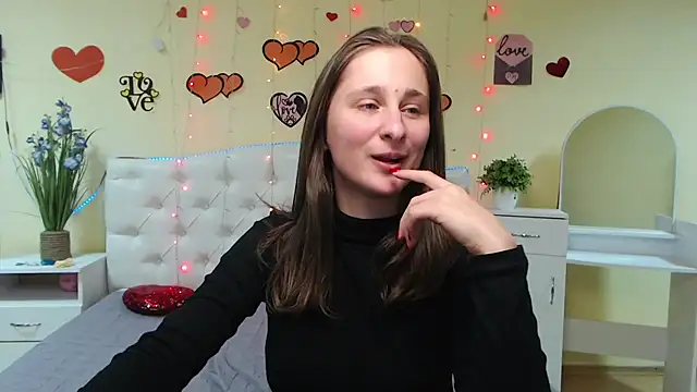 MichelLeee online show from 02.12.25