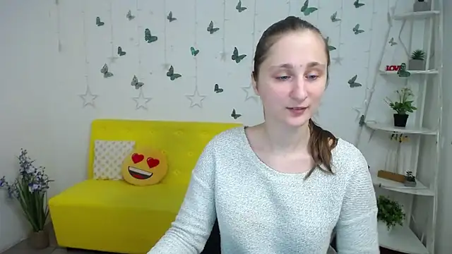 Snapshot of MichelLeee chatting on 03.06.26 MichelLeee online show from 03.06.26