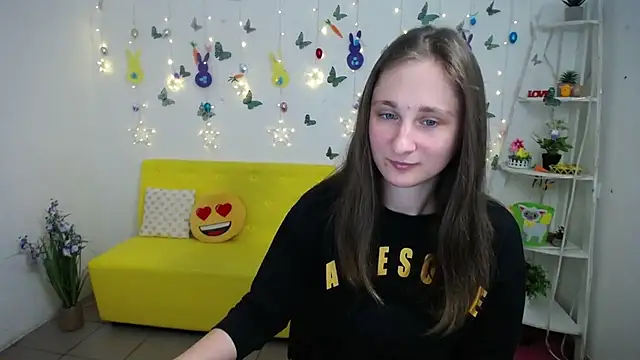 Snapshot of MichelLeee chatting on 04.01.26 MichelLeee online show from 04.01.26