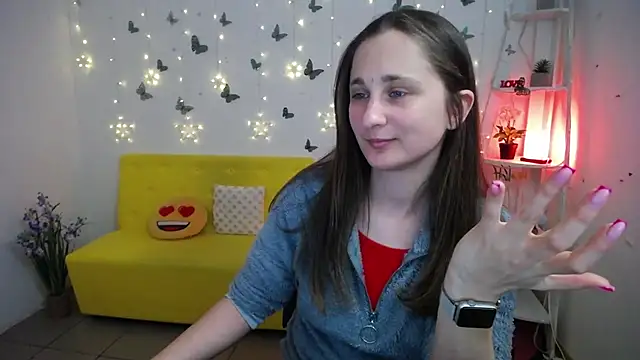 Snapshot of MichelLeee chatting on 05.04.26 MichelLeee online show from 05.04.26