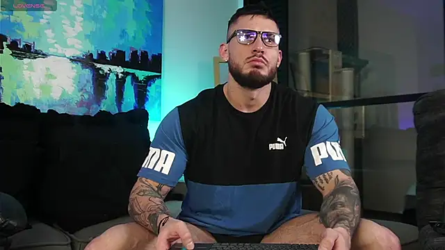 Snapshot of DimitriSullivan_ chatting on 01.30.25 DimitriSullivan online show from 01.30.25