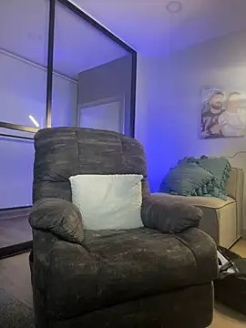 Snapshot of DimitriSullivan_ chatting on 03.02.25 DimitriSullivan online show from 03.02.25