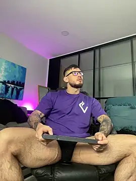 Snapshot of DimitriSullivan_ chatting on 03.12.25 DimitriSullivan online show from 03.12.25