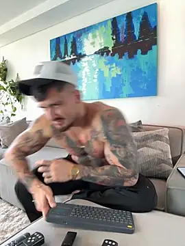 Snapshot of DimitriSullivan_ chatting on 09.27.25 DimitriSullivan online show from 09.27.25