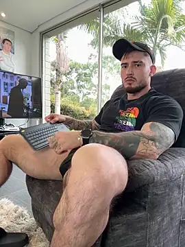 Snapshot of DimitriSullivan_ chatting on 10.08.25 DimitriSullivan online show from 10.08.25