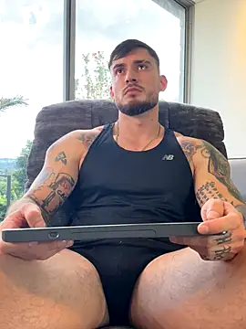 Snapshot of DimitriSullivan_ chatting on 10.20.25 DimitriSullivan online show from 10.20.25