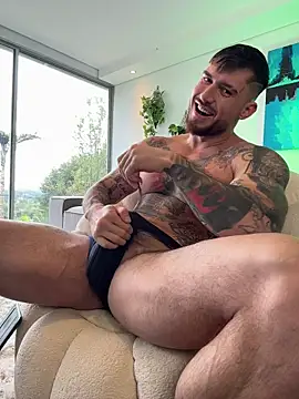 Snapshot of DimitriSullivan_ chatting on 12.01.25 DimitriSullivan online show from 12.01.25