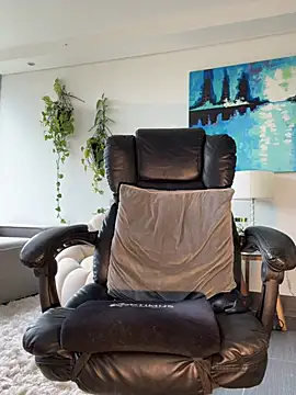 DimitriSullivan  online show from 04.17.26