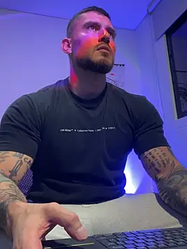 Snapshot of DimitriSullivan_ chatting on 05.27.26 DimitriSullivan online show from 05.27.26
