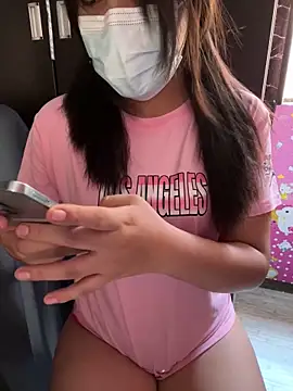 Snapshot of Velyn_18 chatting on 02.05.26 Velyn 18 online show from 02.05.26