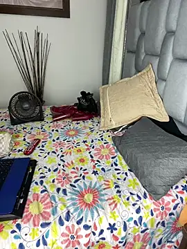 Snapshot of danielax50 chatting on 02.13.25 danielax50 online show from 02.13.25