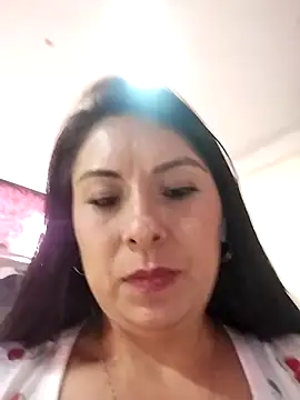 Snapshot of Ella_Rousse chatting on 03.15.25 Ella Rousse online show from 03.15.25