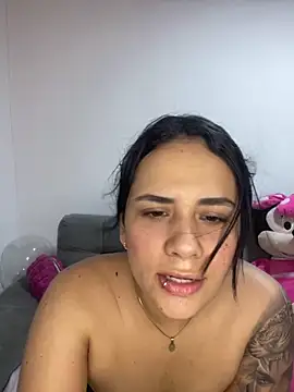 Leyna Kenet online show from 12.21.24