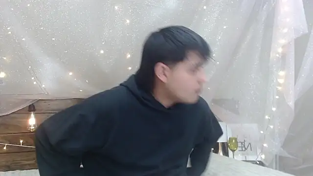 Snapshot of AndrewPherson chatting on 01.16.25 AndrewPherson online show from 01.16.25