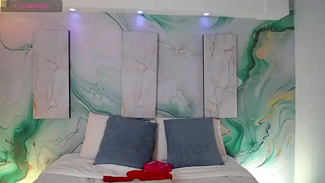 Aniie Doll online show from 04.02.26