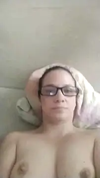 nicolle milf1978 online show from 10.17.25