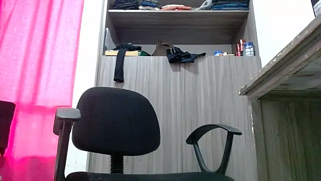 Snapshot of nicolle_milf1978 chatting on 02.16.26 nicolle milf1978 online show from 02.16.26