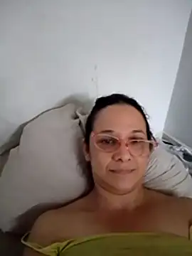 Snapshot of nicolle_milf1978 chatting on 06.25.26 nicolle milf1978 online show from 06.25.26