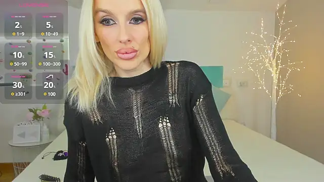 Lana kitty   online show from 02.10.25