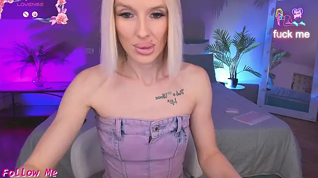 Lana kitty   online show from 04.05.26