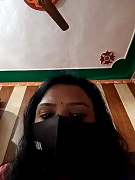 Snapshot of Scheme_SS chatting on 02.19.25 Scheme SS online show from 02.19.25