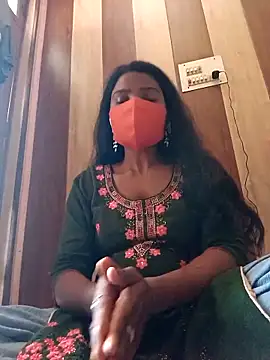 Snapshot of Scheme_SS chatting on 03.08.25 Scheme SS online show from 03.08.25