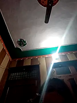 Snapshot of Scheme_SS chatting on 03.08.25 Scheme SS online show from 03.08.25