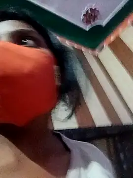 Snapshot of Scheme_SS chatting on 03.10.25 Scheme SS online show from 03.10.25