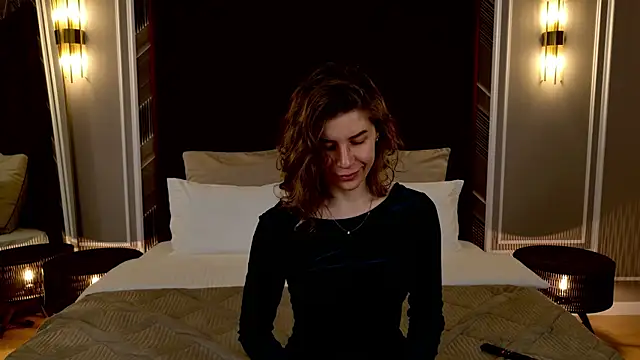 Snapshot of VikkiStorm chatting on 03.21.25 VikkiStorm online show from 03.21.25