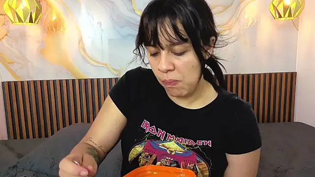 Snapshot of MelissaGilll chatting on 02.27.26 MelissaGilll online show from 02.27.26