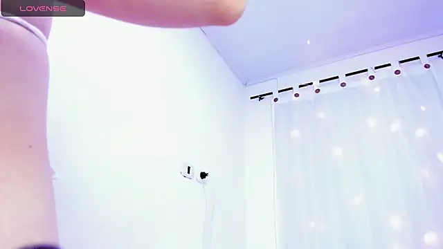 Aria uwu online show from 02.04.25