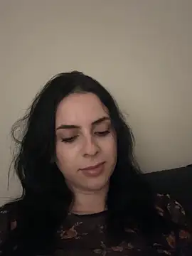Snapshot of Morguisssz chatting on 05.18.26 Morguisssz online show from 05.18.26