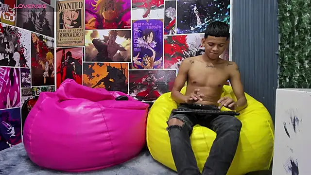 Snapshot of Jeffry_wolvess chatting on 02.05.25 Jeffry wolvess online show from 02.05.25