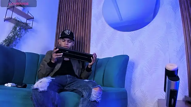 Snapshot of Jeffry_wolvess chatting on 02.12.26 Jeffry wolvess online show from 02.12.26