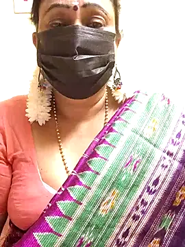 Snapshot of rekha_naier chatting on 02.05.25 rekha naier online show from 02.05.25
