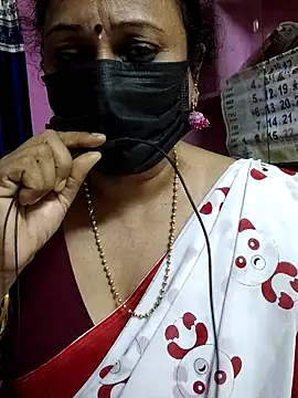 Snapshot of rekha_naier chatting on 02.11.25 rekha naier online show from 02.11.25