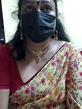Snapshot of rekha_naier chatting on 02.21.25 rekha naier online show from 02.21.25
