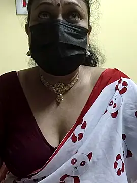 Snapshot of rekha_naier chatting on 02.22.25 rekha naier online show from 02.22.25