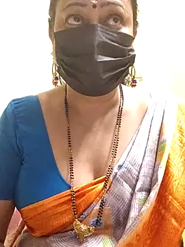 Snapshot of rekha_naier chatting on 02.24.25 rekha naier online show from 02.24.25