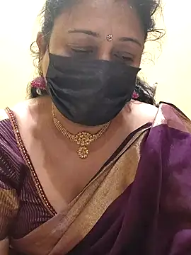 Snapshot of rekha_naier chatting on 03.03.25 rekha naier online show from 03.03.25