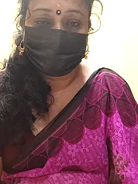 Snapshot of rekha_naier chatting on 03.03.25 rekha naier online show from 03.03.25