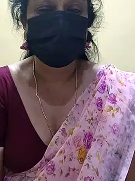 Snapshot of rekha_naier chatting on 03.07.25 rekha naier online show from 03.07.25