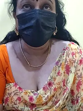 Snapshot of rekha_naier chatting on 03.15.25 rekha naier online show from 03.15.25