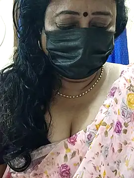 Snapshot of rekha_naier chatting on 09.11.25 rekha naier online show from 09.11.25