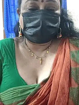 Snapshot of rekha_naier chatting on 09.21.25 rekha naier online show from 09.21.25