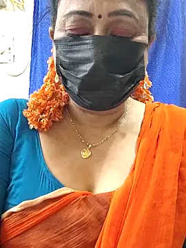 Snapshot of rekha_naier chatting on 04.18.26 rekha naier online show from 04.18.26