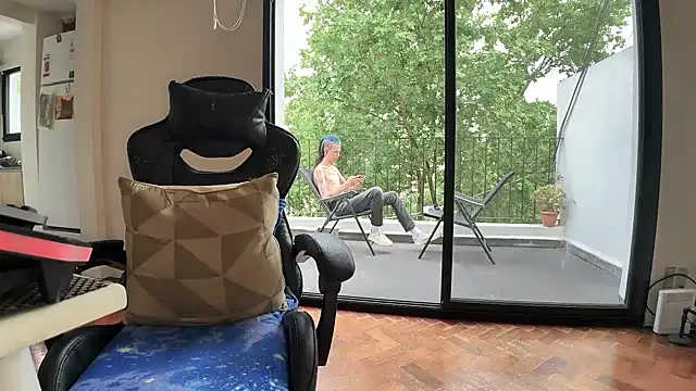 Den BlueXx online show from 11.27.25