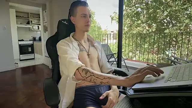 Den BlueXx online show from 04.17.26